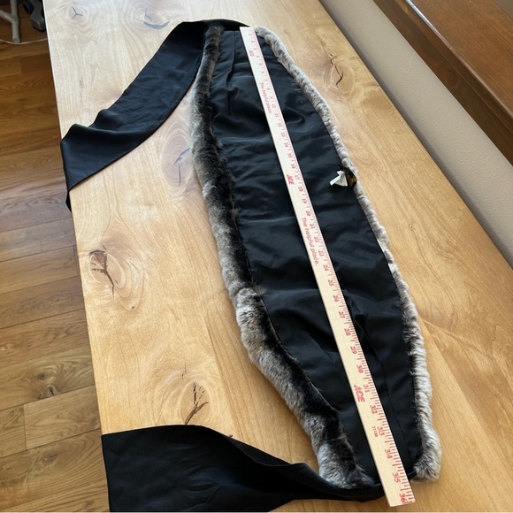 LUISA SPAGNOLI RABBIT FUR SCARF SILK LINED ADJ TIE FRONT OLD MONEY ELEGANT VTG - Picture 10 of 12